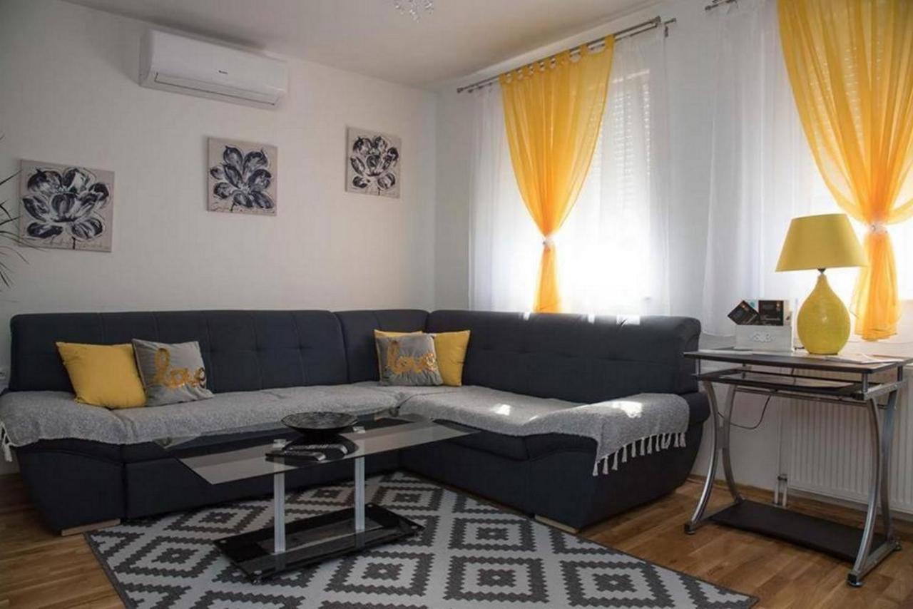 Apartmani Oaza Дарувар Екстер'єр фото